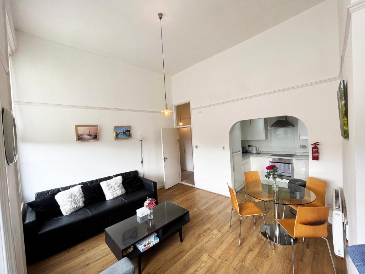On The Quay Apartment ฮาริตช์ ภายนอก รูปภาพ