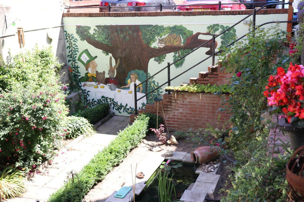 On The Quay Apartment ฮาริตช์ ภายนอก รูปภาพ